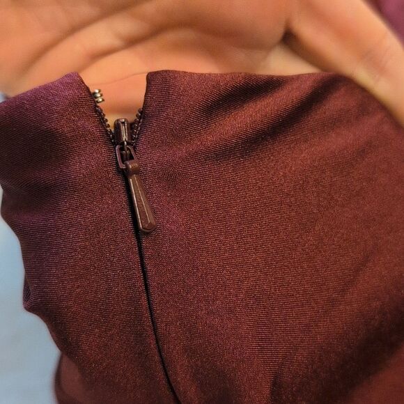 NWT Cynthia & Sahar Cascading Bow One Shoulder Satin Dress Cabernet Red L - Picture 6 of 16